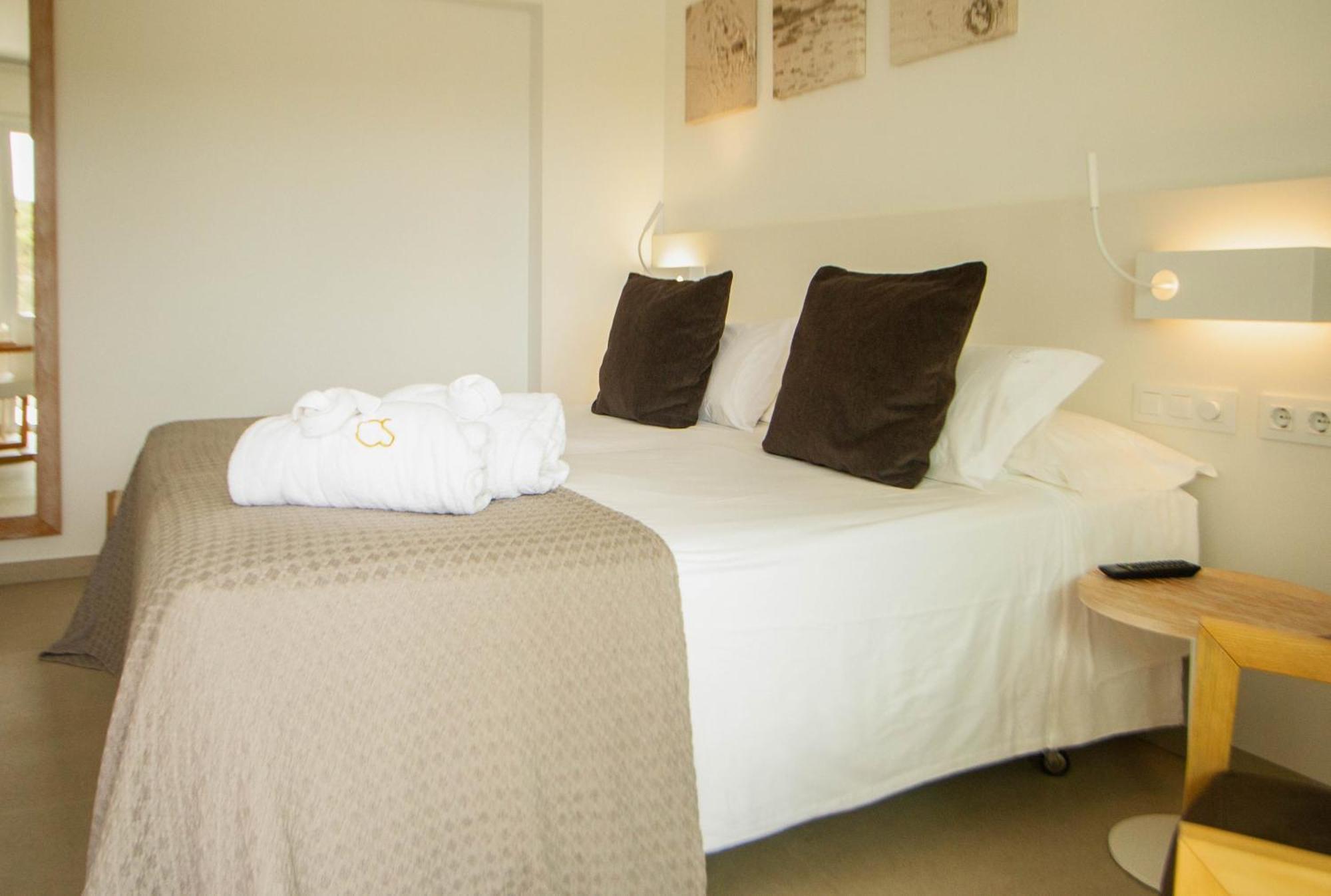 Hotel Cala Saona & Spa Εξωτερικό φωτογραφία